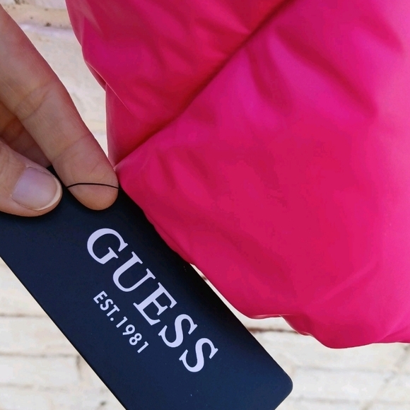 NWT $150 Guess Puffer Jacket Pink Small - Picture 4 of 8